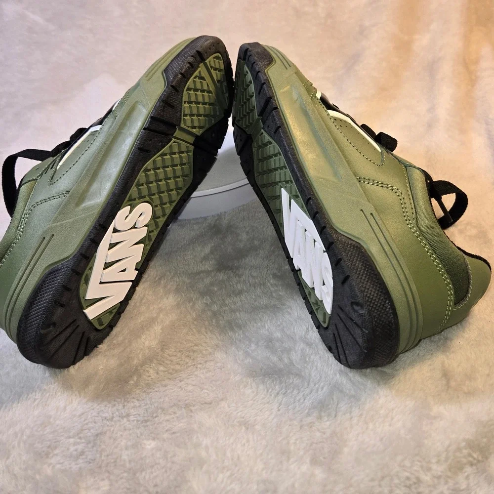 Vans Uplift Skate Shoes Olive Green Black White Sample Mens 5.5 Womens 7